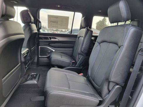 New 2026 Jeep Grand Wagoneer L Limited image 20