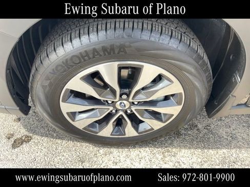 Certified 2025 Subaru Outback Limited image 37