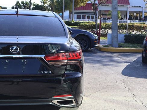 Used 2023 Lexus LS 500 w/ Luxury Package image 19