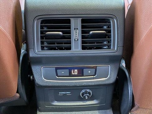 Used 2020 Audi Q5 Prestige w/ Prestige Package AWD/4WD image 18