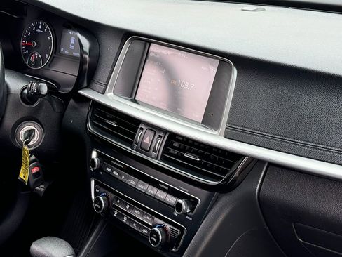 Used 2019 Kia Optima LX w/ LX Premium Package image 6