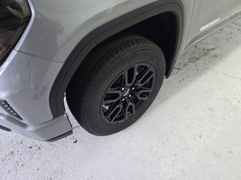 New 2026 GMC Sierra 1500 Elevation image 9