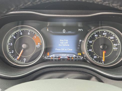Used 2019 Jeep Cherokee Limited AWD/4WD image 22