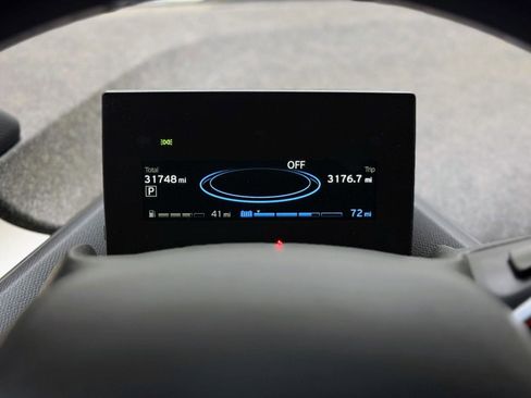 Used 2017 BMW i3 w/ Range Extender image 18