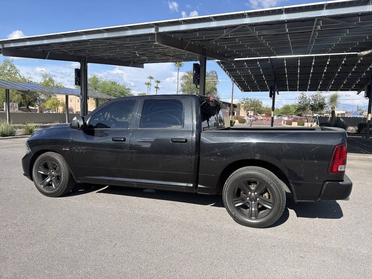 Used 2015 RAM 1500 Sport w/ Black Ram 1500 Sport Group AWD/4WD image 6