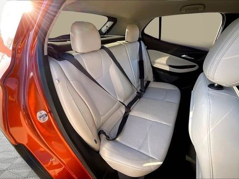 Used 2023 Buick Encore GX Preferred w/ Cold Weather Comfort Package image 17