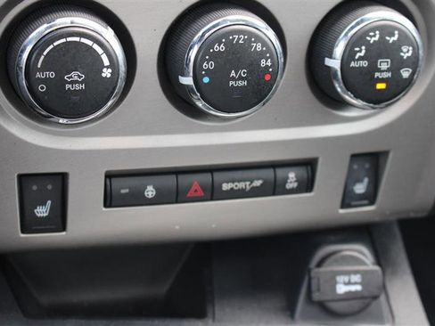 Used 2013 Dodge Challenger SRT8 w/ Harman Kardon Audio Group image 17