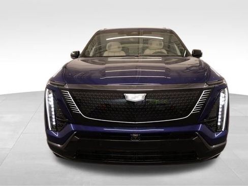 New 2026 Cadillac Vistiq Sport image 6