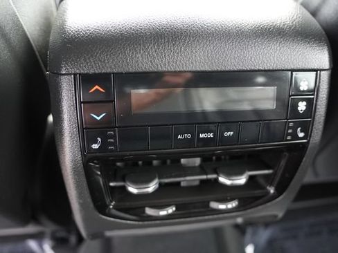 Certified 2024 Jeep Grand Cherokee L Limited w/ Black Appearance Package AWD/4WD image 18