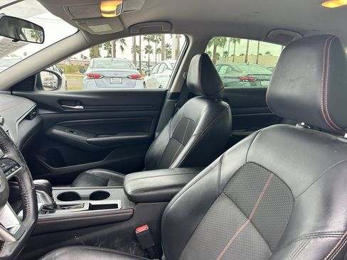 Certified 2019 Nissan Altima 2.5 SR image 10