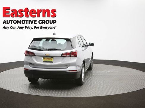 Used 2022 Chevrolet Equinox LS image 39