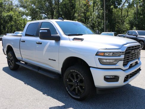 Used 2026 RAM 2500 Big Horn AWD/4WD image 10
