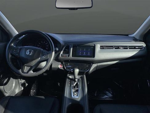 Used 2018 Honda HR-V EX-L image 5