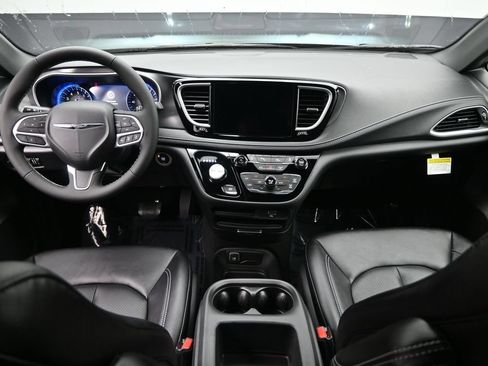 New 2026 Chrysler Pacifica Select FWD image 19