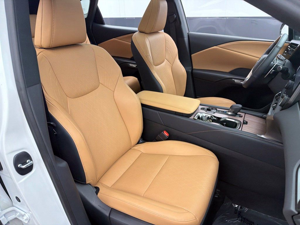 Used 2026 Lexus RX 350 w/ Convenience Package AWD/4WD image 28