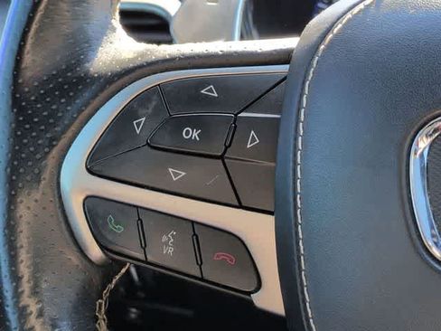 Used 2017 Jeep Grand Cherokee SRT AWD/4WD image 25
