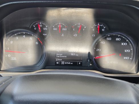 Used 2020 Chevrolet Silverado 1500 Custom w/ Custom Value Package AWD/4WD image 11