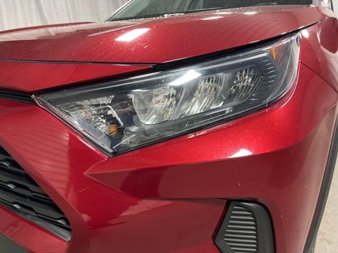Used 2022 Toyota RAV4 LE image 33