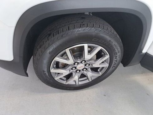 Used 2020 GMC Acadia SLT w/ Premium Package image 28