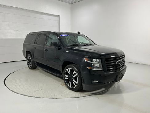 Used 2020 Chevrolet Suburban Premier image 2