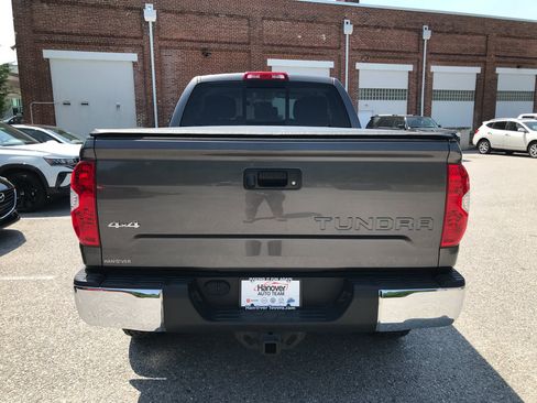Used 2016 Toyota Tundra SR5 AWD/4WD image 6