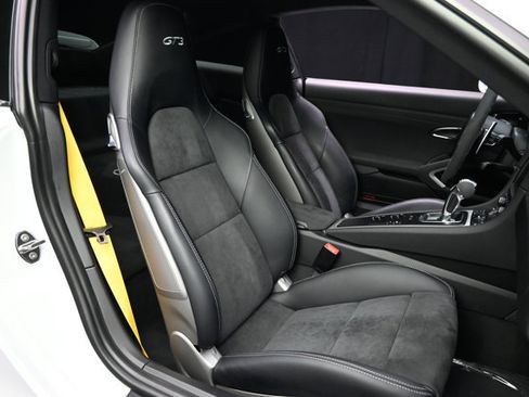 Used 2015 Porsche 911 GT3 image 12