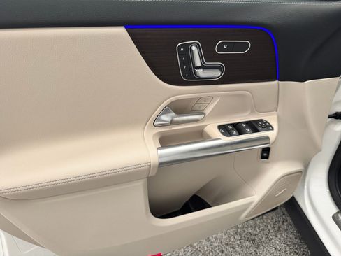 Certified 2026 Mercedes-Benz GLA 250 4MATIC image 9