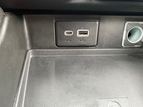 Used 2022 GMC Yukon AT4 w/ AT4 Premium Plus Package image 21