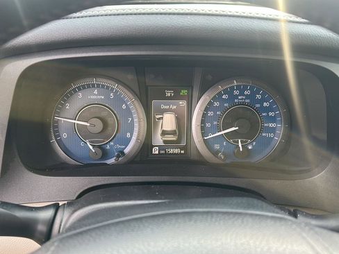 Used 2018 Toyota Sienna XLE image 27