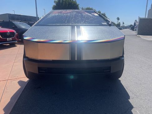 Used 2025 Tesla Cybertruck AWD Crew Cab image 2