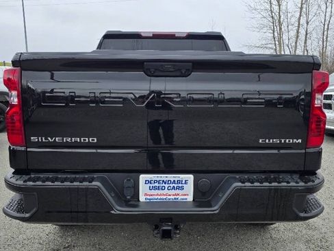 Used 2022 Chevrolet Silverado 1500 Custom AWD/4WD image 7