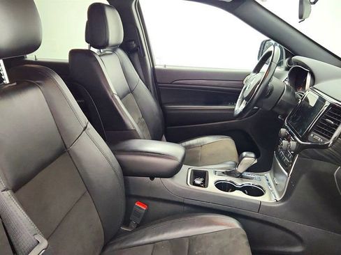 Used 2021 Jeep Grand Cherokee Laredo X AWD/4WD image 23