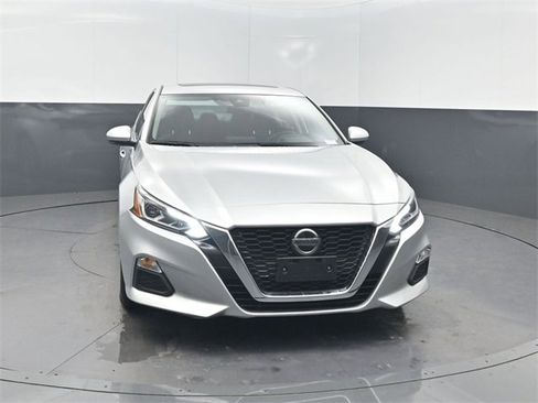 Used 2022 Nissan Altima 2.5 SV w/ SV Premium Package image 35