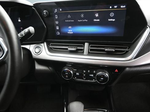 Used 2024 Chevrolet Trax ACTIV w/ Driver Confidence Package image 27