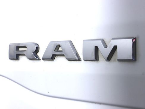 Used 2019 RAM 1500 Big Horn AWD/4WD image 41
