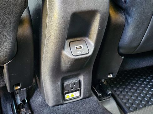 Certified 2022 Jeep Renegade Limited AWD/4WD image 35