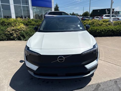 New 2026 Volvo EX30 Cross Country Ultra w/ Protection Package Premier AWD/4WD image 3