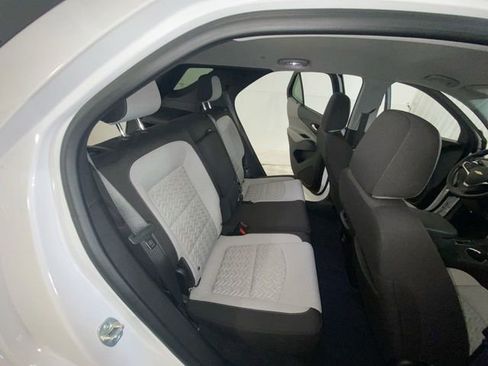 Used 2024 Chevrolet Equinox LS w/ LS Convenience Package AWD/4WD image 11