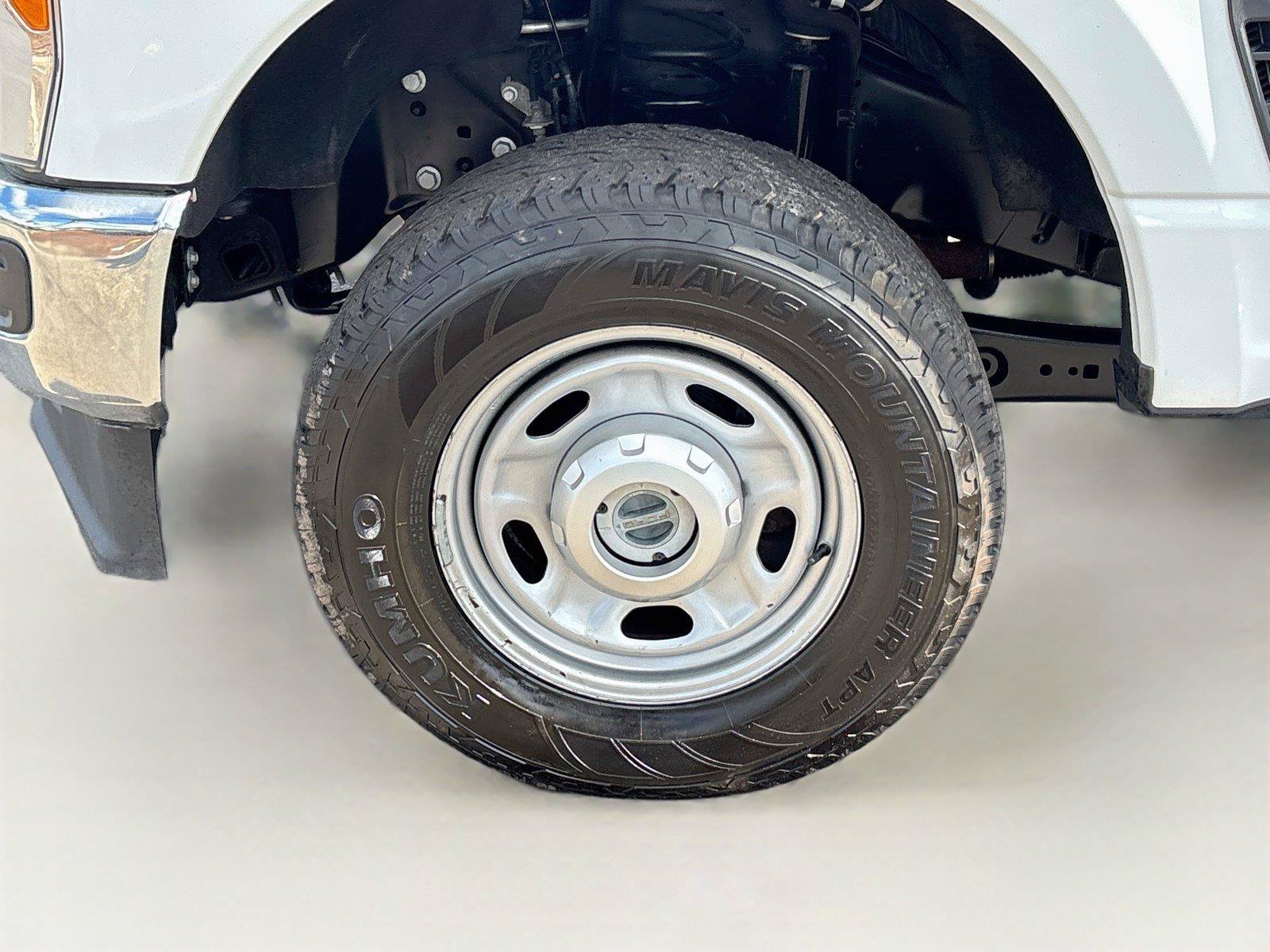 Used 2023 Ford F250 XL w/ FX4 Off-Road Package AWD/4WD image 28