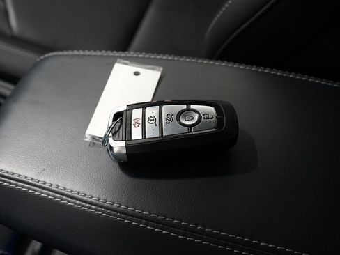 Used 2025 Ford Mustang Mach-E Premium AWD/4WD image 23