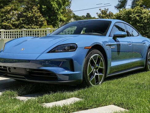 Used 2025 Porsche Taycan RWD image 14