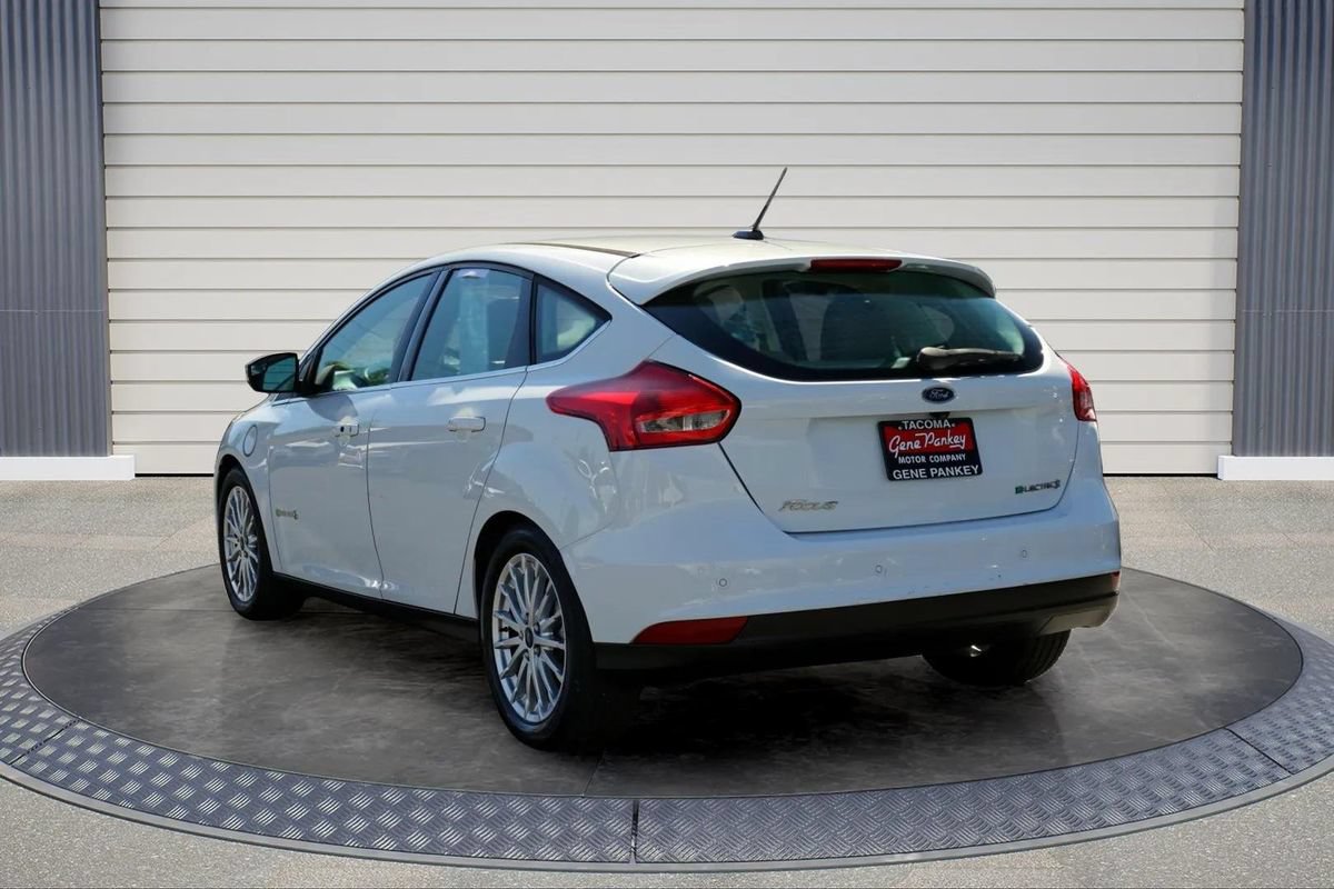 Used 2016 Ford Focus Electric Hatchback FWD image 5