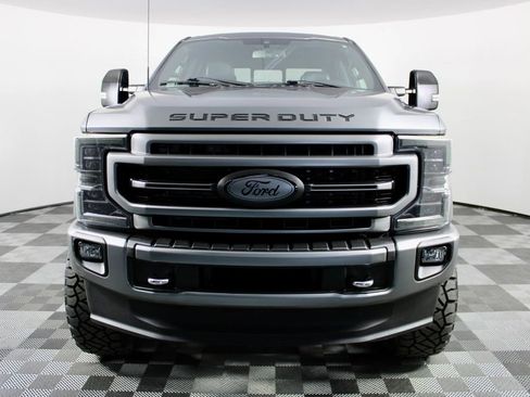 Used 2022 Ford F350 Lariat w/ Chrome Package image 2