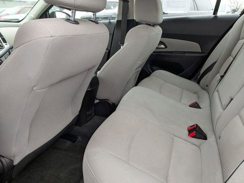 Used 2016 Chevrolet Cruze LT image 22