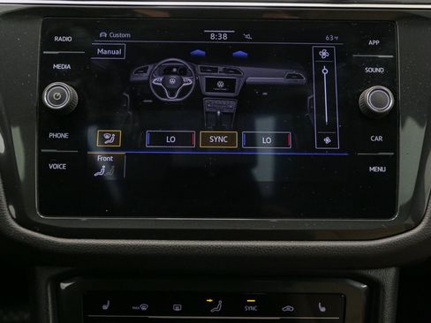 Certified 2022 Volkswagen Tiguan SE w/ Panoramic Sunroof Package image 30