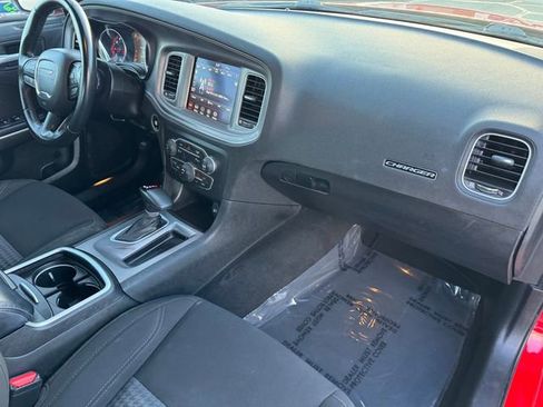 Used 2023 Dodge Charger SXT RWD image 5