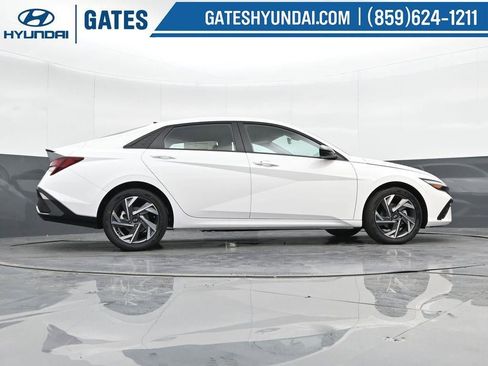 New 2025 Hyundai Elantra Sport image 30