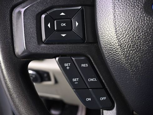 Used 2022 Ford F250 XLT w/ XLT Premium Package AWD/4WD image 34