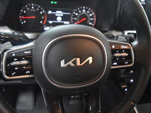 Used 2023 Kia Sorento X-Line EX image 12