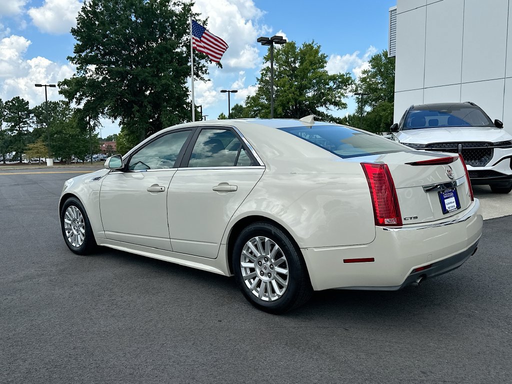 Used 2010 Cadillac CTS Luxury RWD image 6
